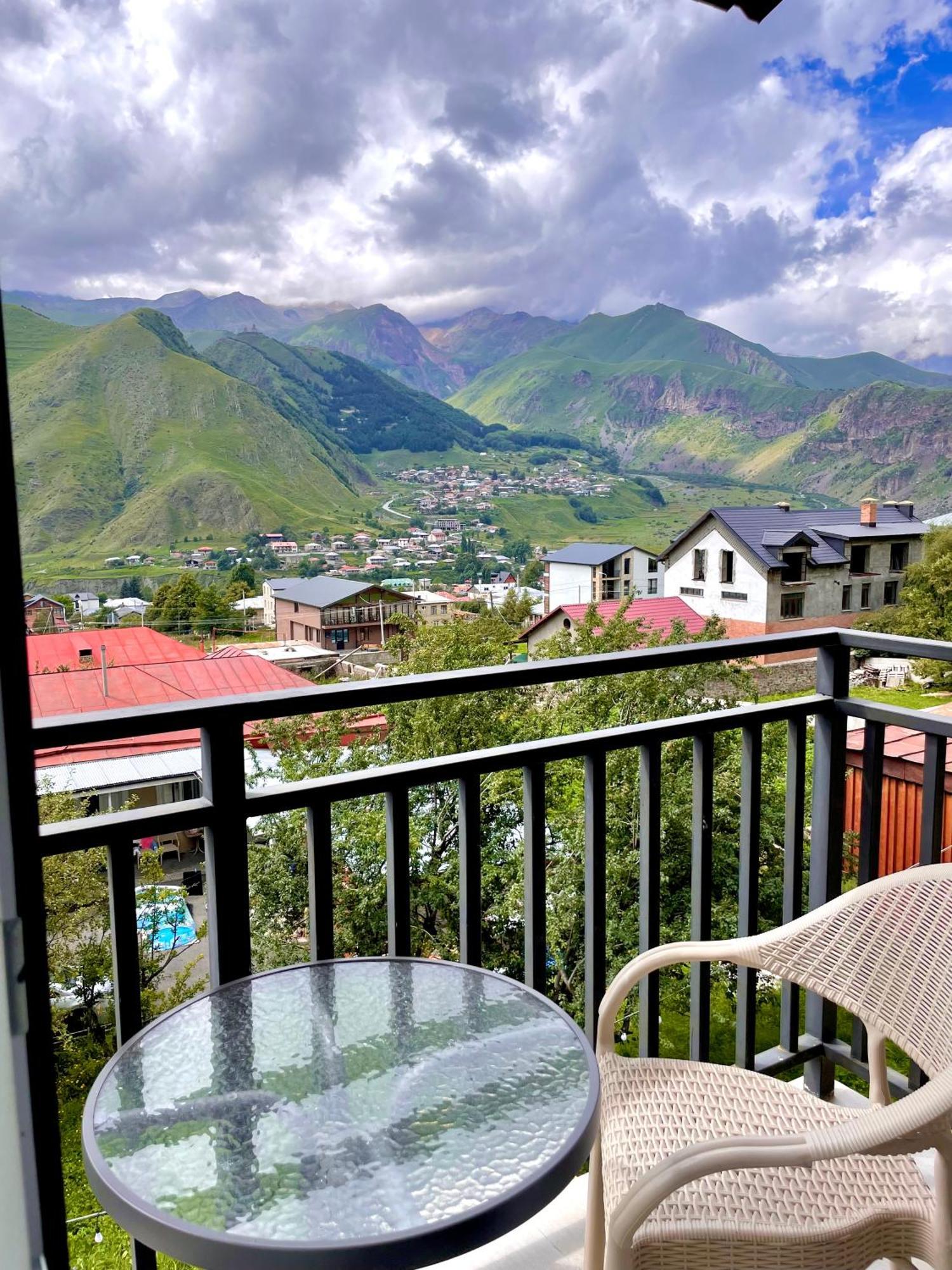 Planet Kazbegi Hotel Eksteriør billede