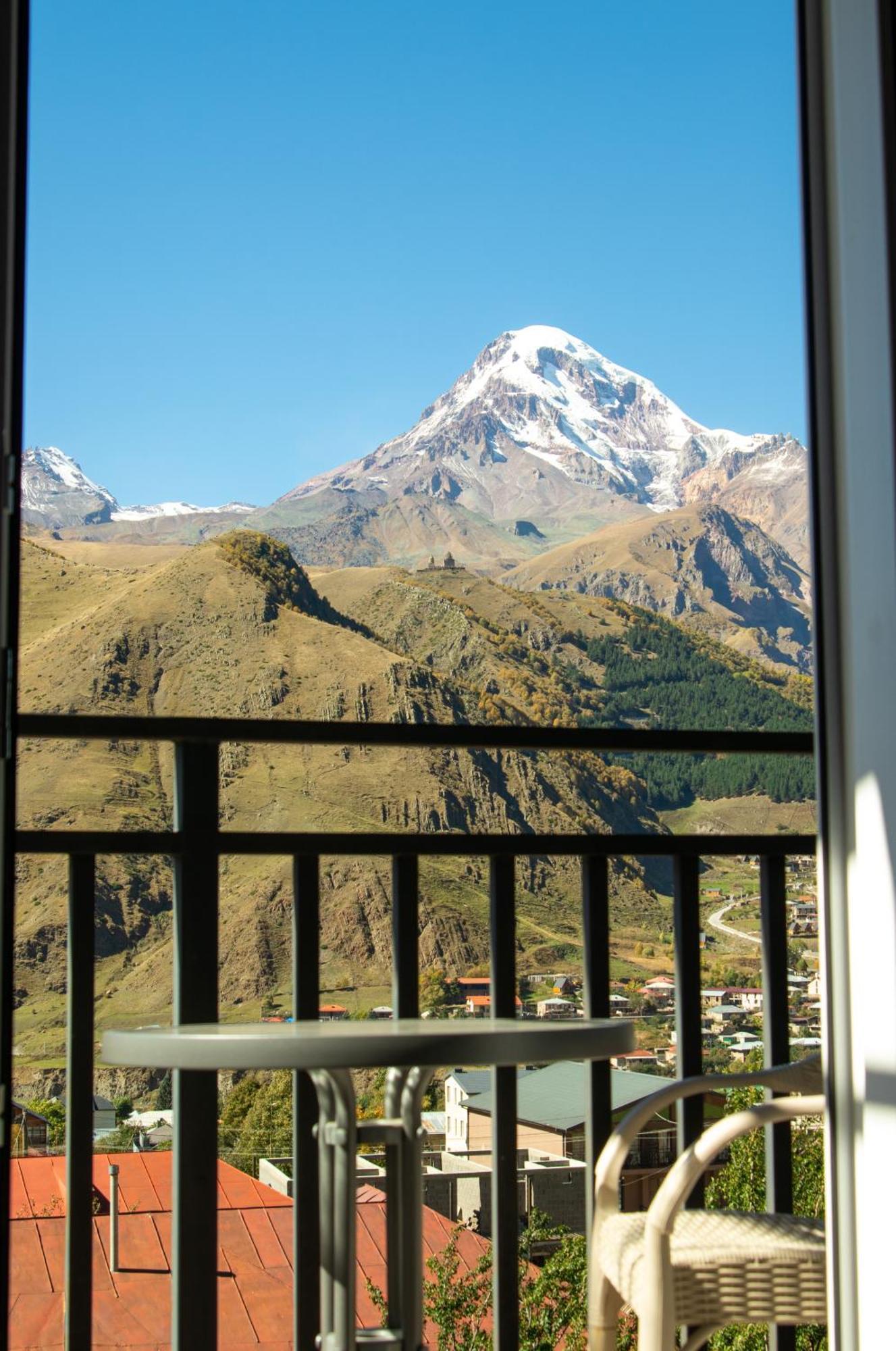 Planet Kazbegi Hotel Eksteriør billede